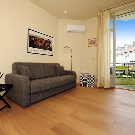 Apartament Mini Miro Five Stars House *