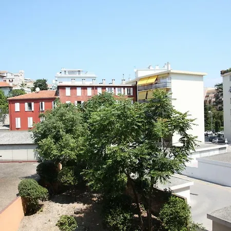 Apartament Le Renoir *
