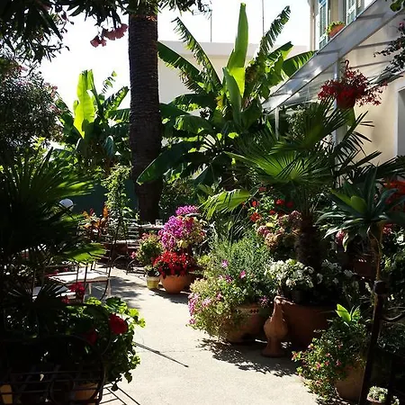 Hotel Logis Victorine