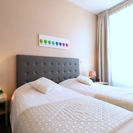 拉马丁住宿公寓式酒店 -