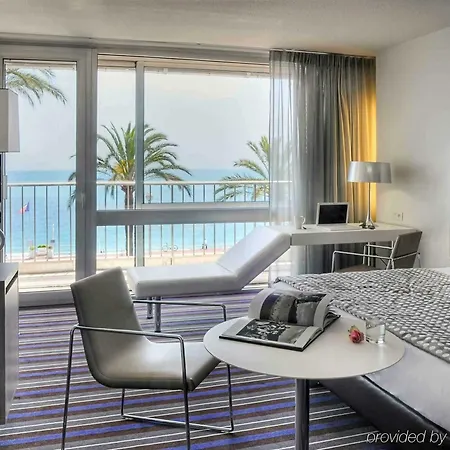 Mercure Promenade Des 4*