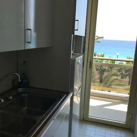 Tanagra Apartment
