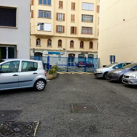 Apartment 33 Nizza