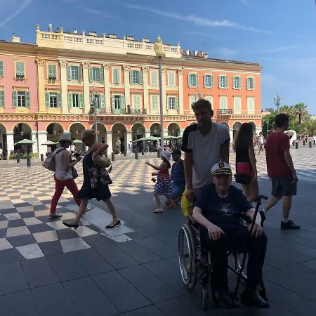 Alojamento de Acomodação e Pequeno-almoço Aba Luxury B E B Nice