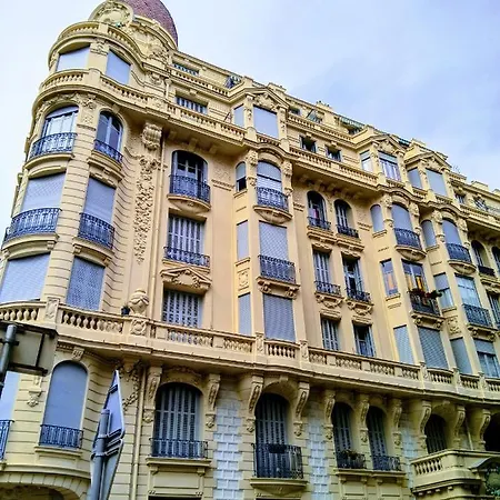 Apartment Palais Ophelia *