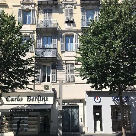 弗洛里尔一室公寓酒店 2*