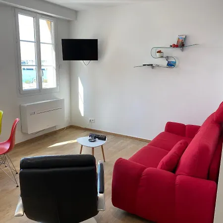 Neptune Apartment *