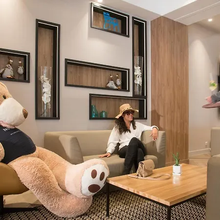Novotel Arenas Aéroport 4*