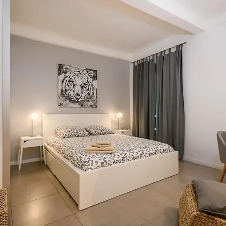 Le Classy - 2br W Ac - Confort And Style At The Heart Of Welkeys * Nice