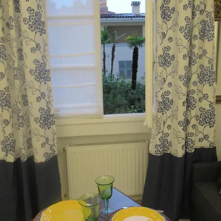 Le Ptit Niçois Sur Le Port Appartement *