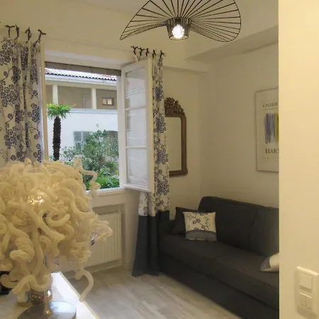 Appartement Le Ptit Niçois Sur Le Port *