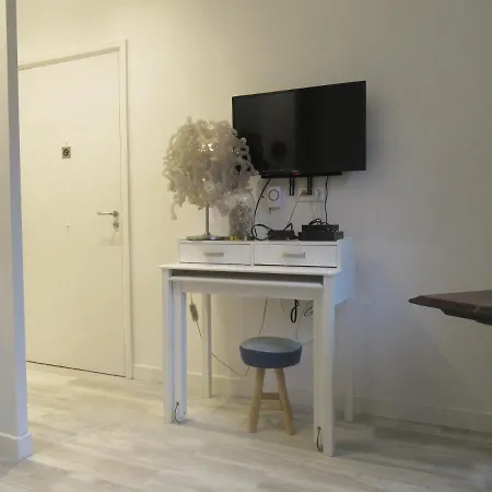 Le Ptit Niçois Sur Le Port Appartement Nice