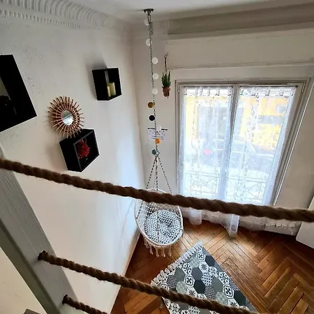 Appartement F1 Mezzanine Centre Nice, 1 à 4 Personnes, Quartier Libération *