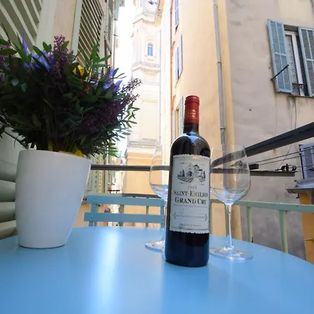 Renting - Pairoliere - Spacious Flat - Old - Massena - Terrace Apartment