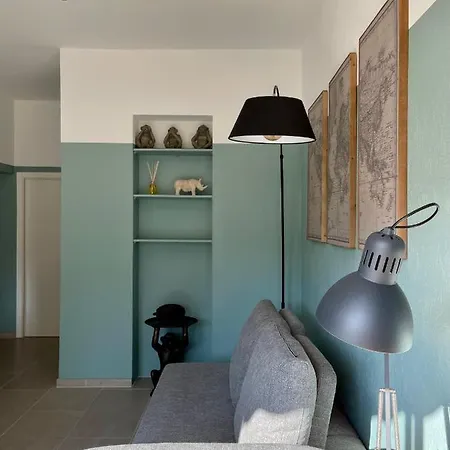 Apartment Air-conditioned With Garage Near The Sea