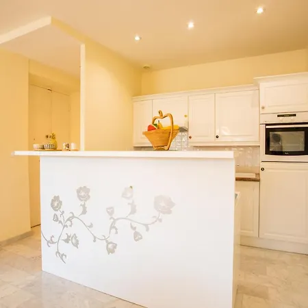 Le Foch Ap4244 By Riviera Homes