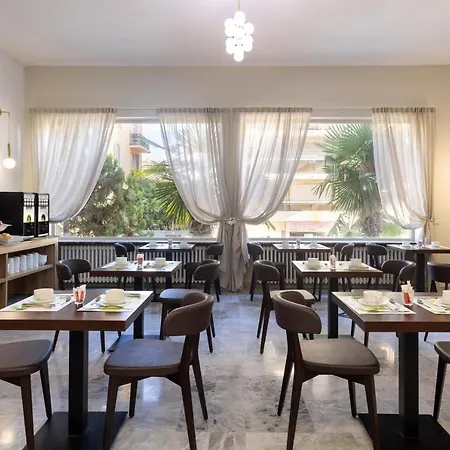 Hotel Locarno