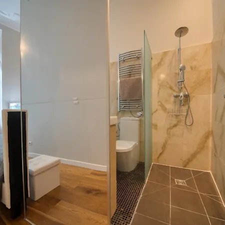 Old Town Luxury 3 Beds Apartment Nice