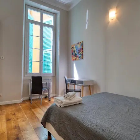 Apartment Old Town Luxury 3 Beds *