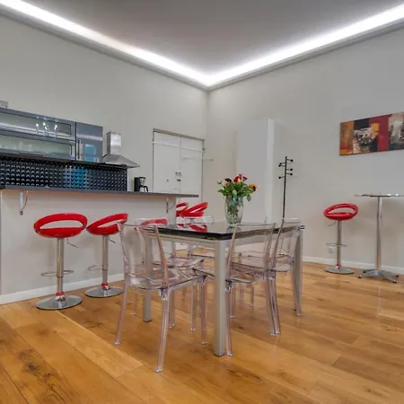 Apartment Old Town Luxury 3 Beds