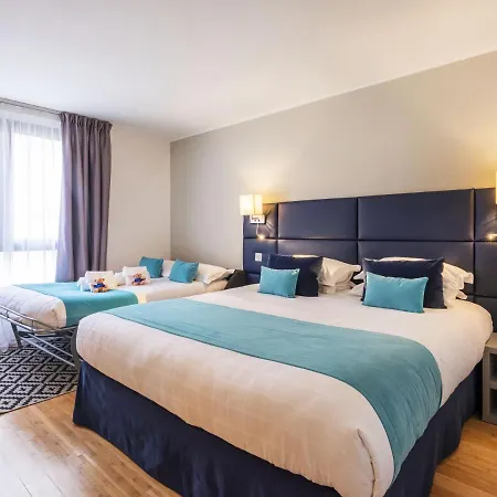 Riviera Hotel