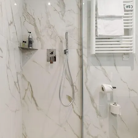Saint Georges Hotell 4*