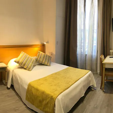 Busby Hotel 3*