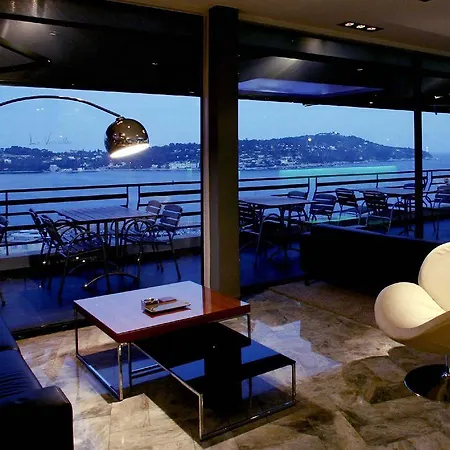 Hotel Le Versailles Villefranche-sur-Mer