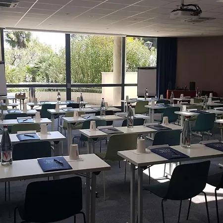 Campanile Aeroport 3* Νίκαια