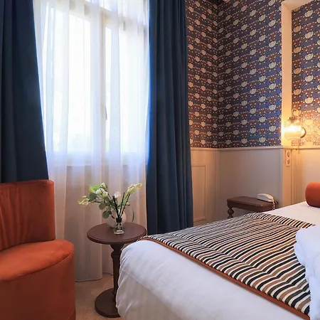Hotel Petit Palais