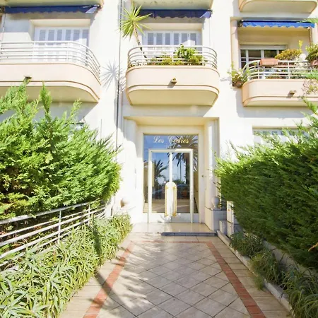 Sea Front Cedres Promenade Apartment