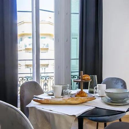 Appartamento Charming 2 Refurbished Super Center Nizza