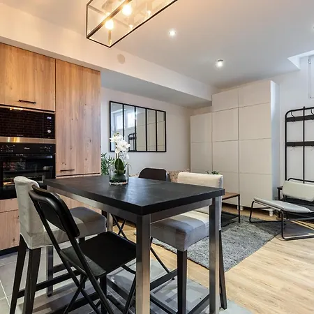Le Loft Magnan - Ac- Pres - Wifi - Parking - Confort Et Moderne - Supermarches Et Tram Proches *