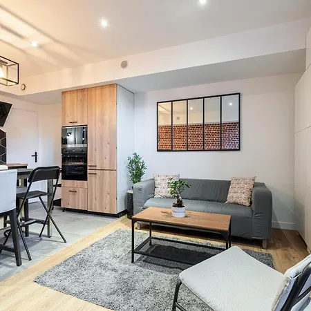 Le Loft Magnan - Ac- Pres - Wifi - Parking - Confort Et Moderne - Supermarches Et Tram Proches * Nice
