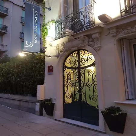 Hotel Les Cigales 3*