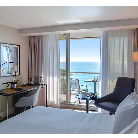 Radisson Blu 4*