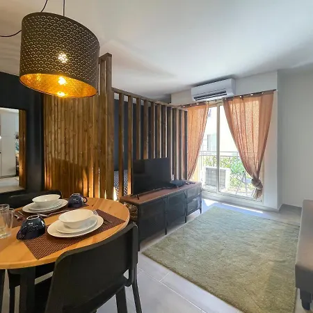 Bh - Victoria - Parking, Balcony, 2 People *