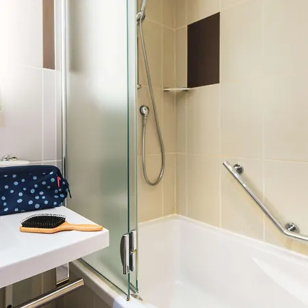 Otel Ibis Styles Aeroport Arenas Nice