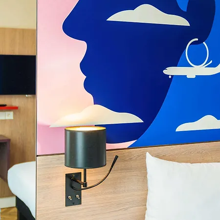 Otel Ibis Styles Aeroport Arenas 3*