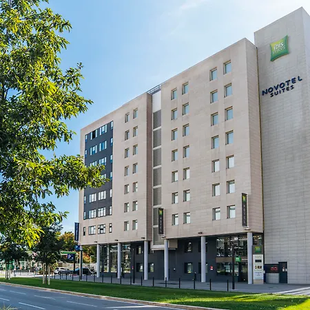 Otel Ibis Styles Aeroport Arenas
