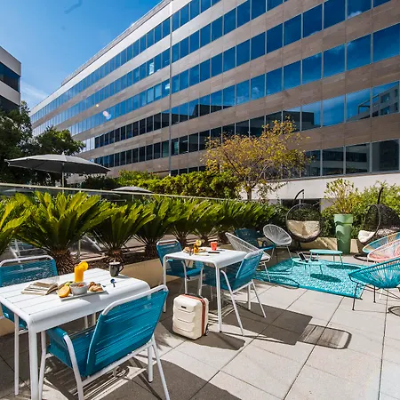 Ibis Styles Aeroport Arenas Otel 3*