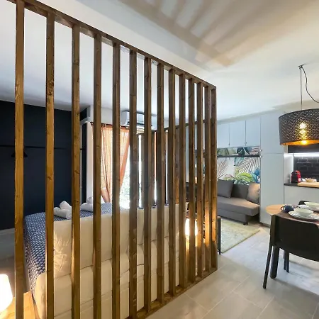 Bh - Victoria - Parking, Balcony, 2 People *