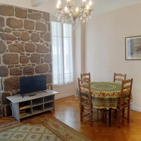 Апартаменты Large 2br Sunny 20 Meter Terrace Parking Shops *
