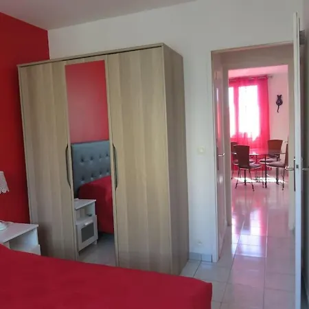 Nord 2 Pieces Calmes,wifi,clim,balcon,parking Apartment Nice