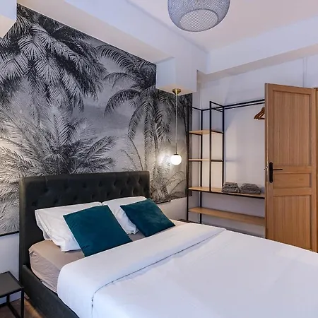 Gorgeous 2 Bedrooms Apt Great Kitchen, Center *