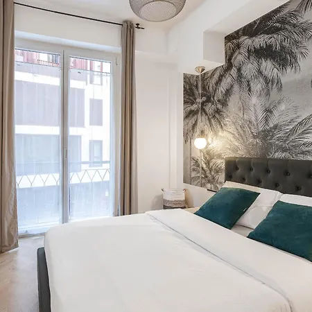 Gorgeous 2 Bedrooms Apt Great Kitchen, Center Apartment *