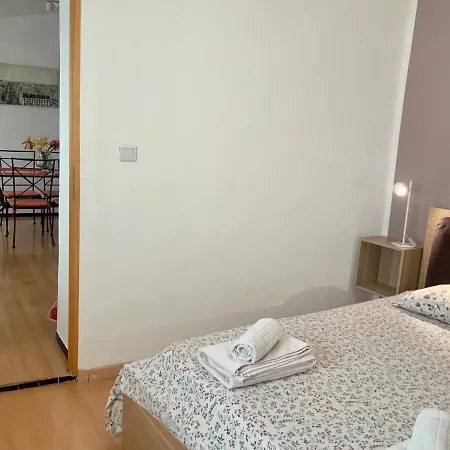 Very Cosy Flat In Heart Of Old Town Of Near Lägenhet