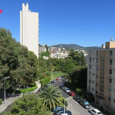 Nord 2 Pieces Calmes,wifi,clim,balcon,parking Apartment