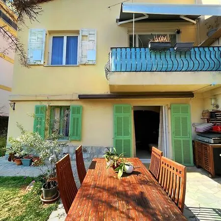 Holiday home Provencal House, Sea Side, Private Parking Nice
