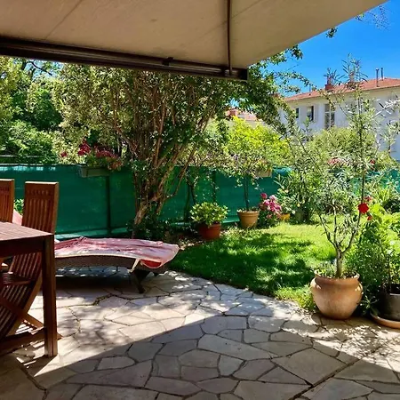 Holiday home Provencal House, Sea Side, Private Parking Nice
